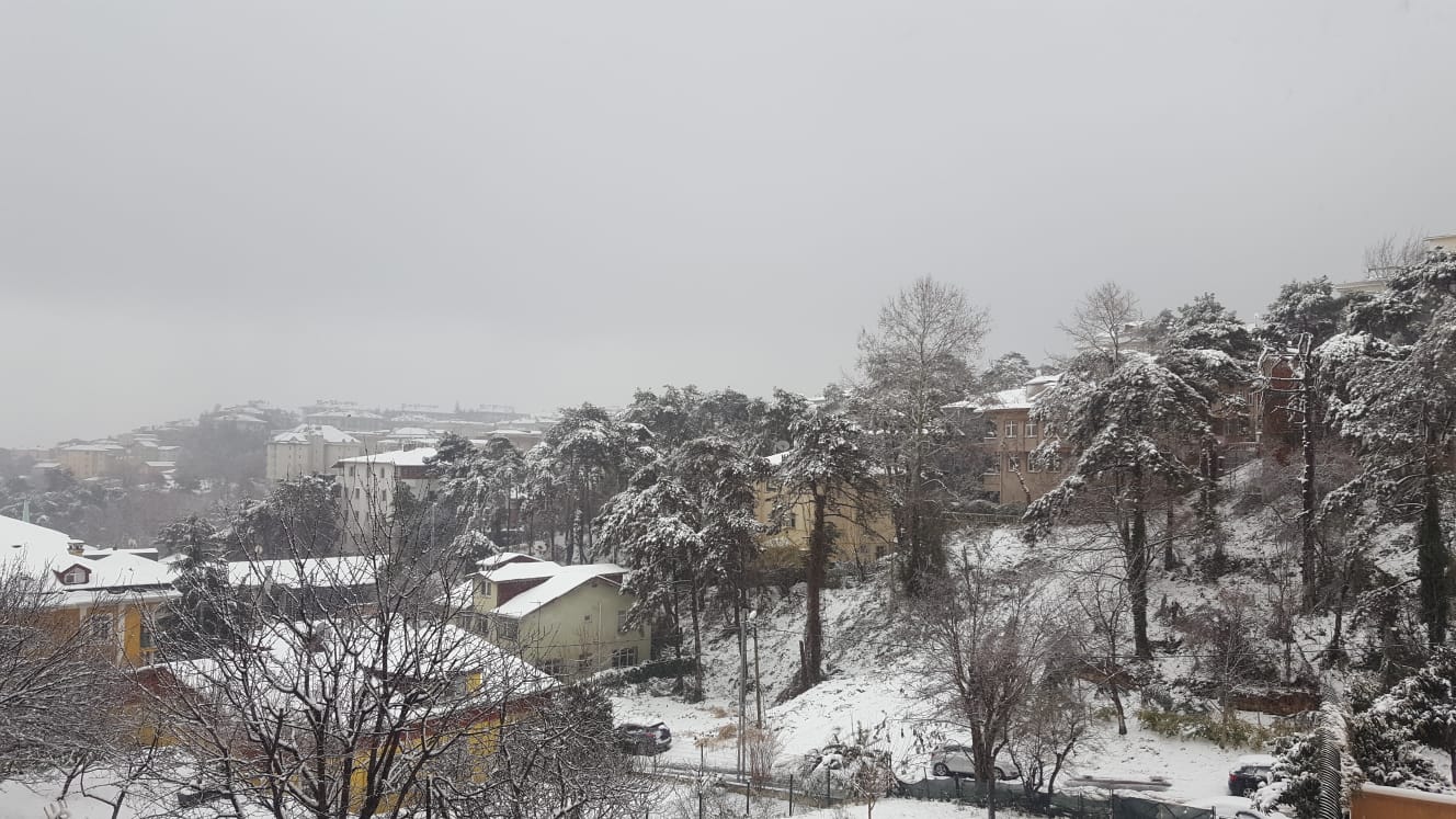 Sarıyer beyaza büründü. Foto Galeri.